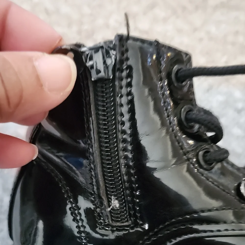 Kids/Girl Shiny Black Boots/Hiker Boots